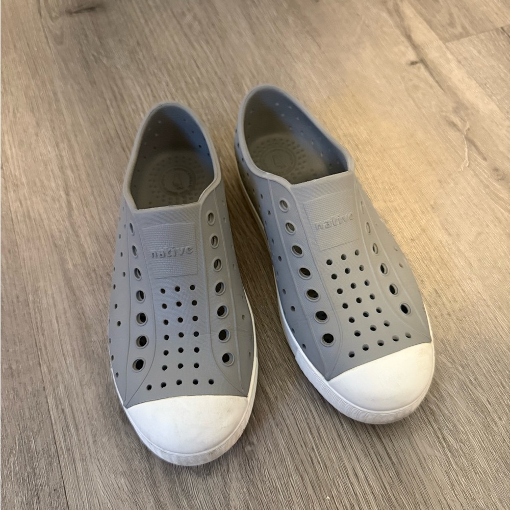 Native Shoes 13